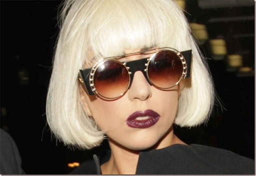 Highlighting the Cupid's Bow